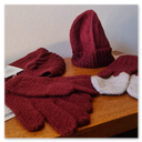 Cappello e guanti in lana tonalità rosso