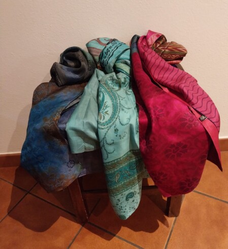 sciarpe in pura seta Abbigliamento: sciarpe in pura seta dall'India